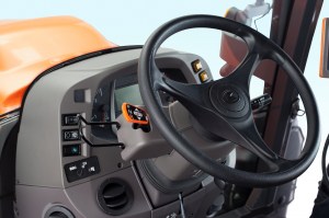 M6002_Studio_steering-Wheel-25